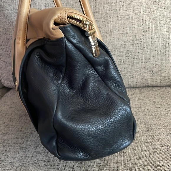 B. Makowsky Rockefeller Leather Satchel Black and Tan - Picture 7 of 15